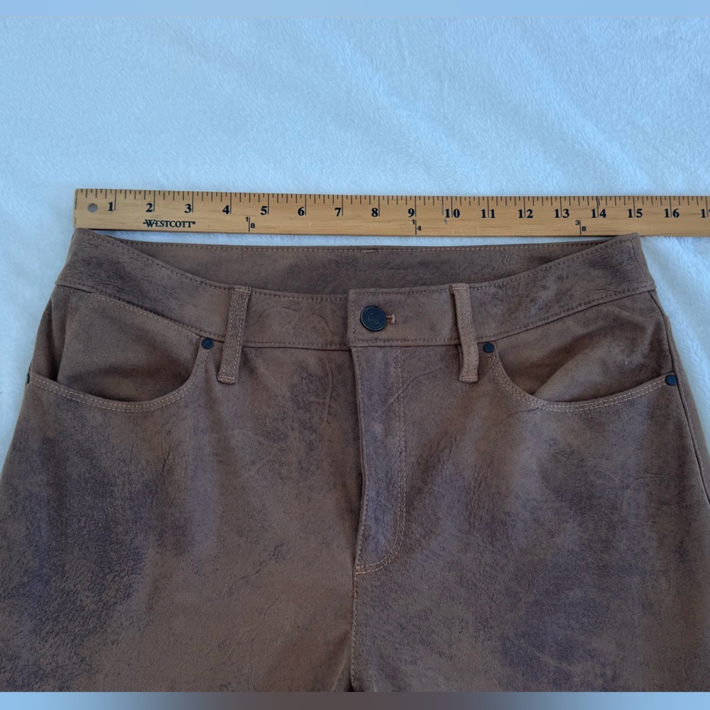 Chico’s Size 6 ( 0.5) Brown/tan faux leather 5 pocket pants. Like new condition - Picture 5 of 12